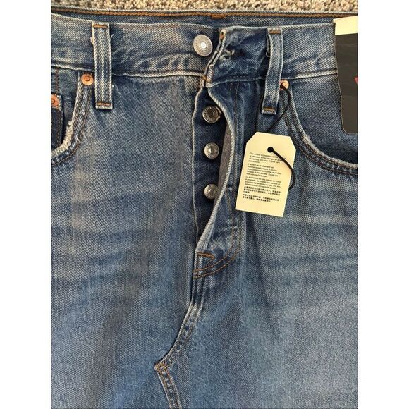 ❤️Levi’s NWT Iconic Long Contrast Denim Skirt - Picture 7 of 13